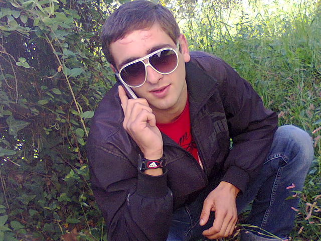 Помни обо мне (она напоминает мне о тебе, если ты это увидел - вспомни обо мне) - Ахра